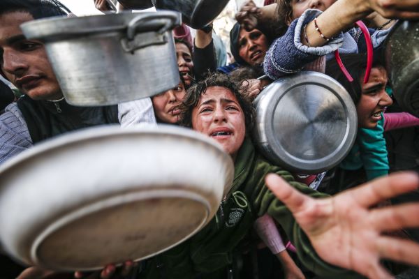 food-crisis-deepens-in-gaza_8512_l.jpg